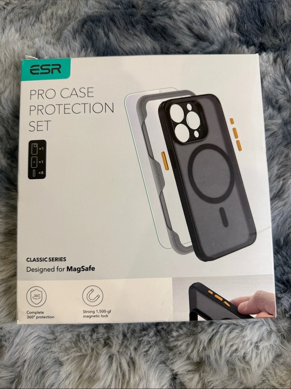 ESR iPhone 14 Pro Case (pink) and glass screen protector